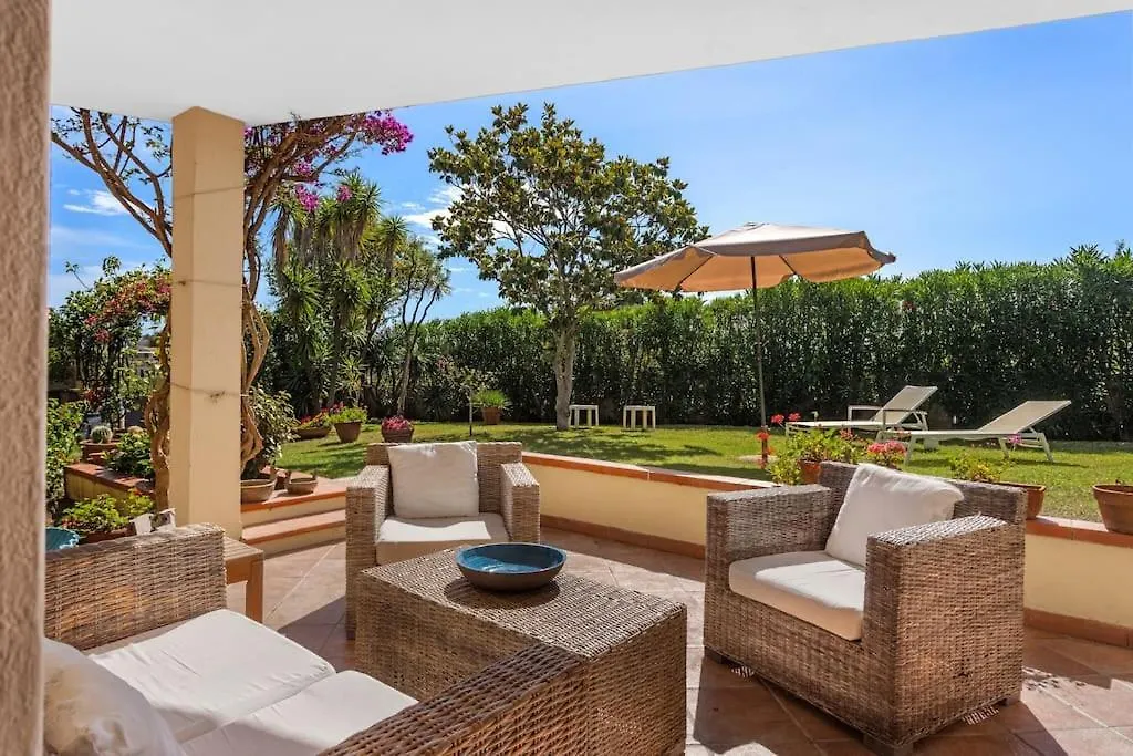 Superb Villa Nature -Panoramic Sea View & Jacuzzi- 올비아